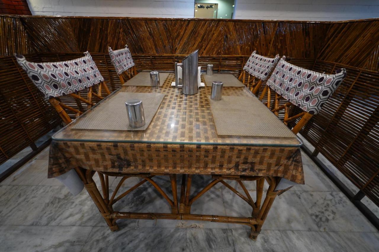 Hotel Palmyra Grand Inn Tirunelveli Bagian luar foto