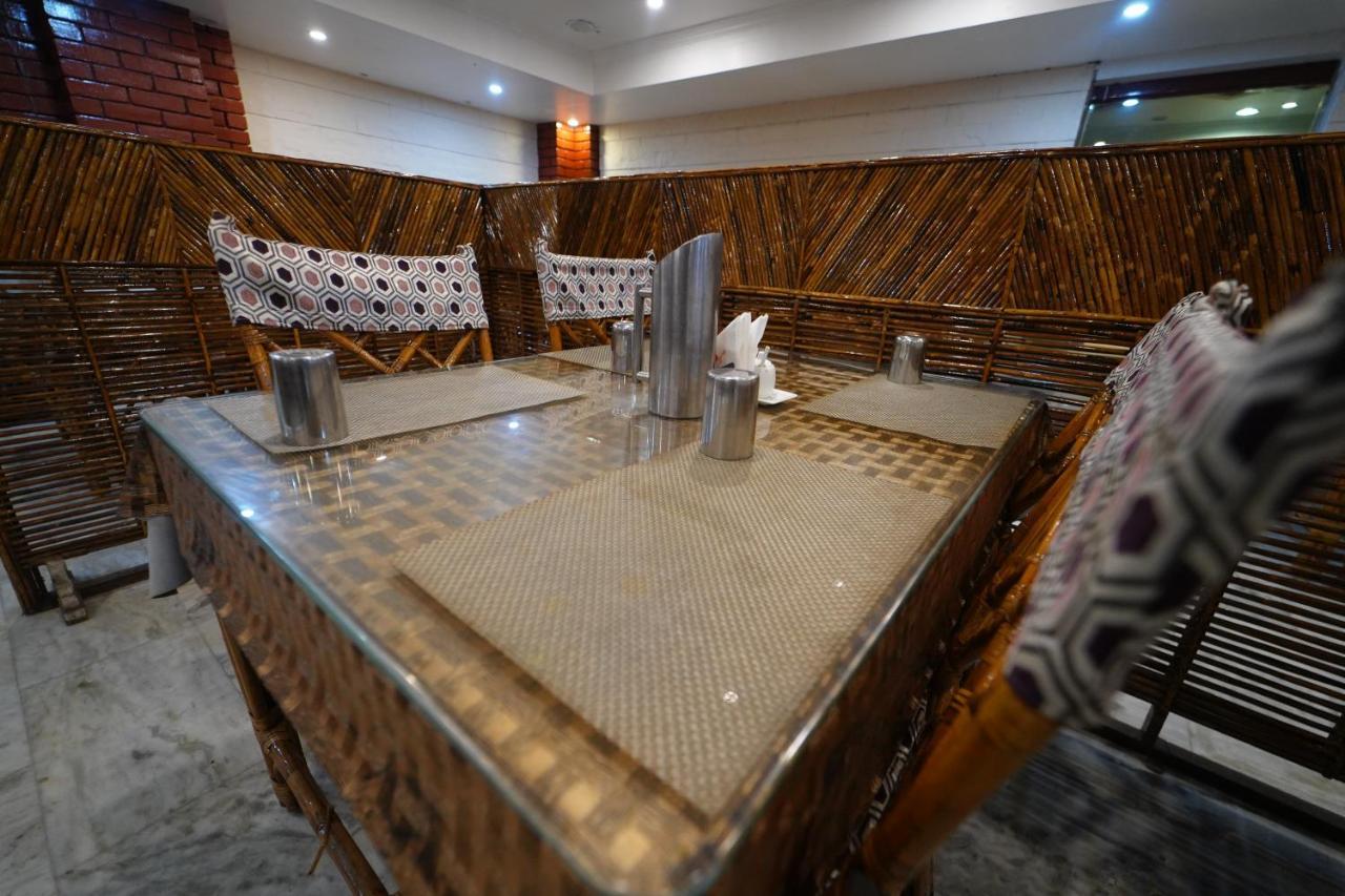 Hotel Palmyra Grand Inn Tirunelveli Bagian luar foto